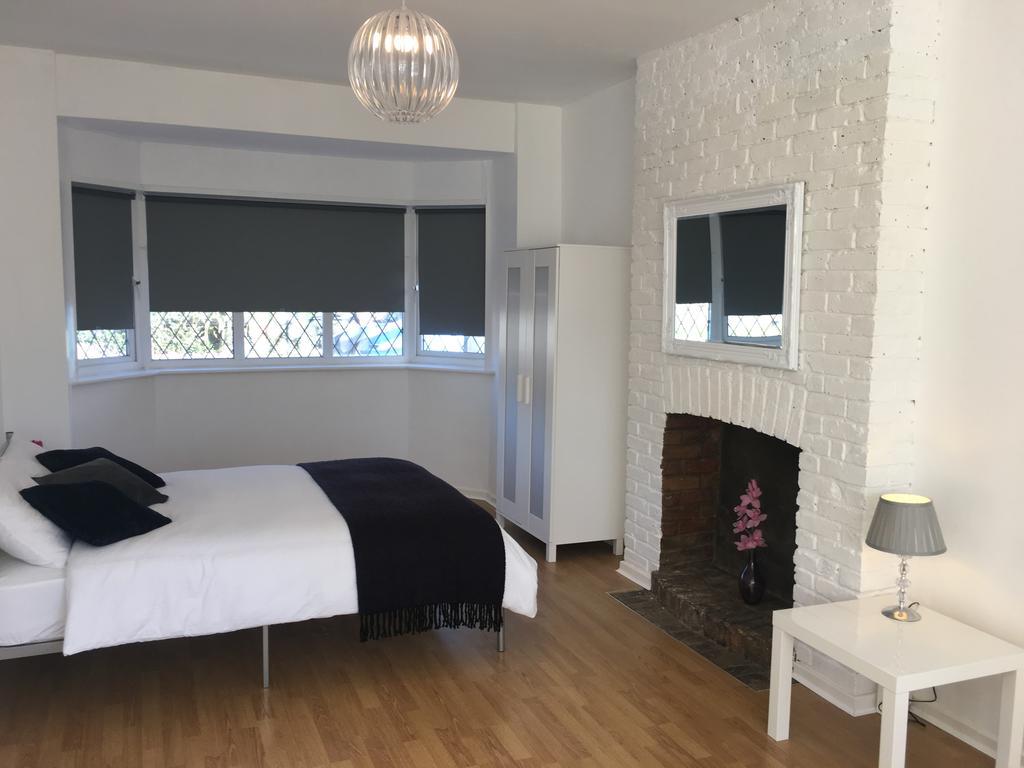 Lotus LodgeWestcliff-on-Sea エクステリア 写真